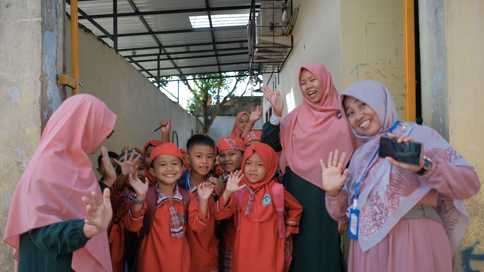 Sequence 01.00_00_01_21.Still011